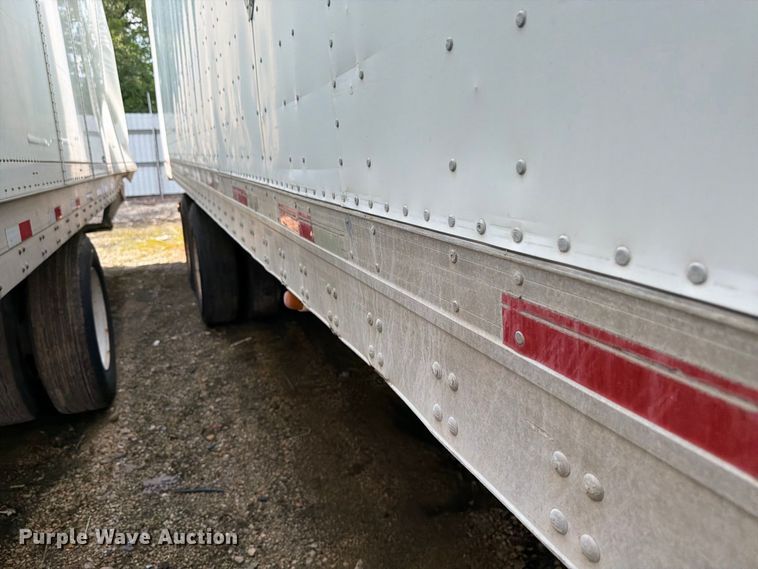 image for item YA4323 2004 Utility VS2DC dry van trailer