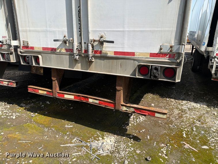 image for item YA4323 2004 Utility VS2DC dry van trailer