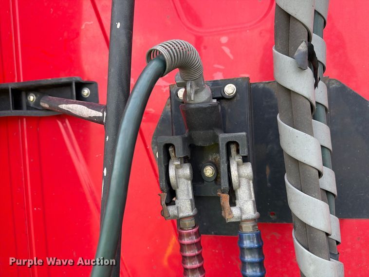 image for item YA4342 2020 International LT625 semi truck