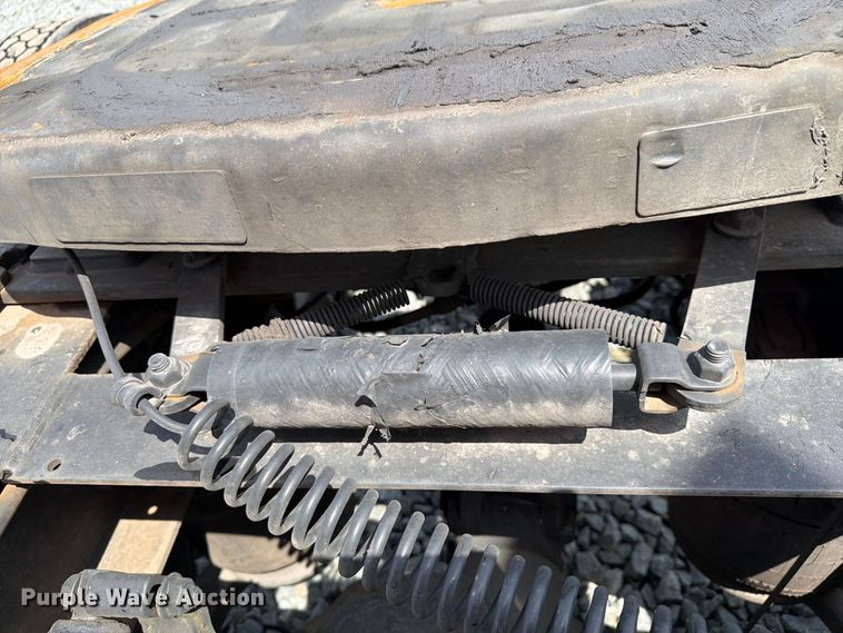 image for item YA4342 2020 International LT625 semi truck