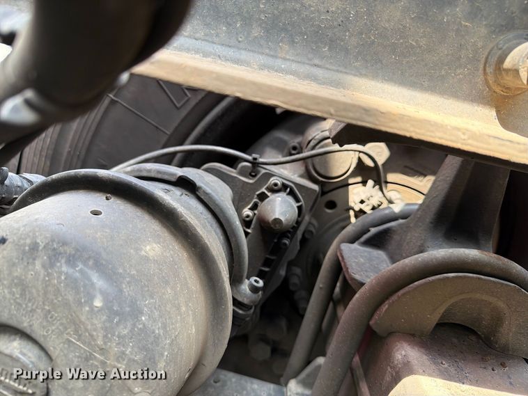 image for item YA4342 2020 International LT625 semi truck