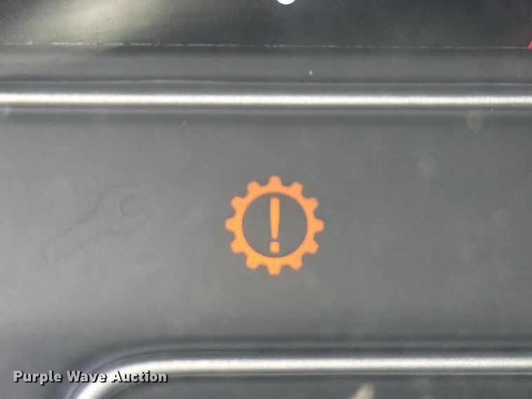 image for item YA4342 2020 International LT625 semi truck