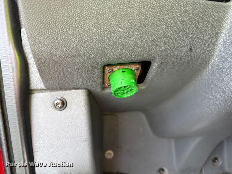 image for item YA4342 2020 International LT625 semi truck