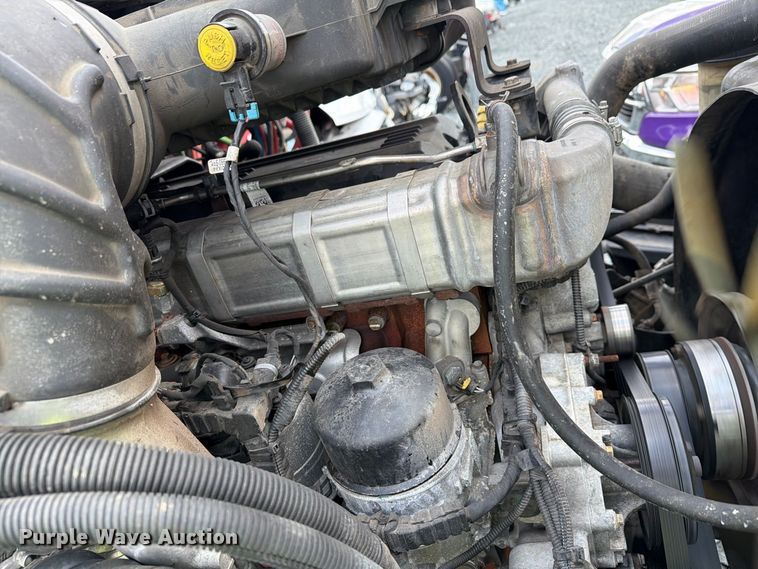 image for item YA4342 2020 International LT625 semi truck