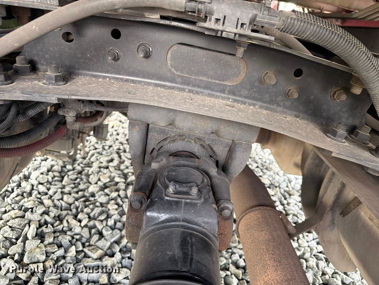 image for item YA4342 2020 International LT625 semi truck
