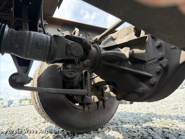 image for item YA4342 2020 International LT625 semi truck