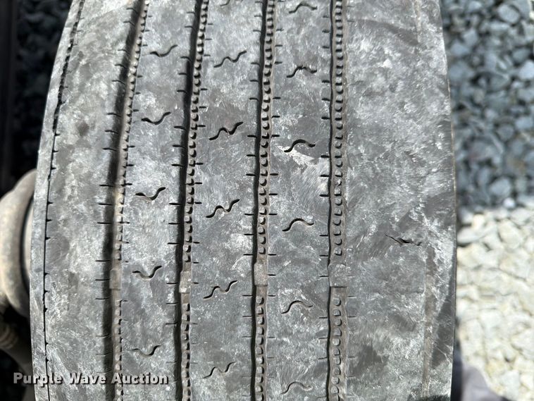 image for item YA4342 2020 International LT625 semi truck