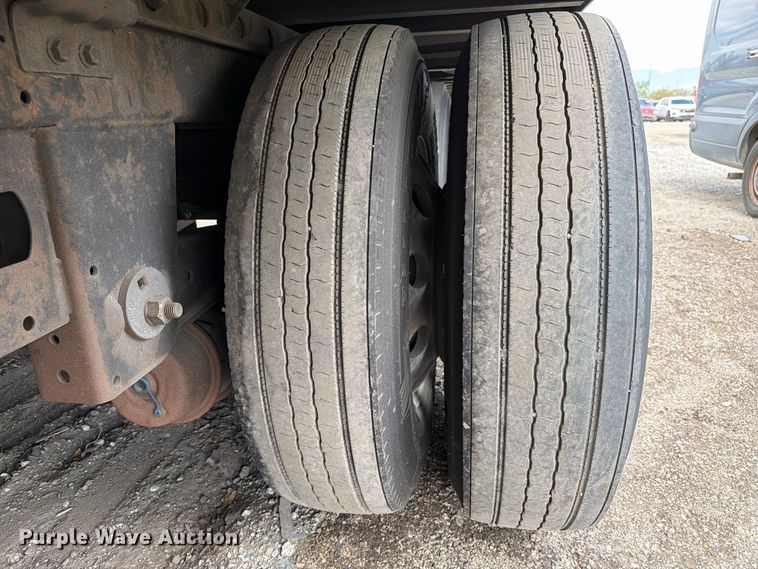 image for item YA4414 2019 CIMC 1RER5305 refrigerated van trailer