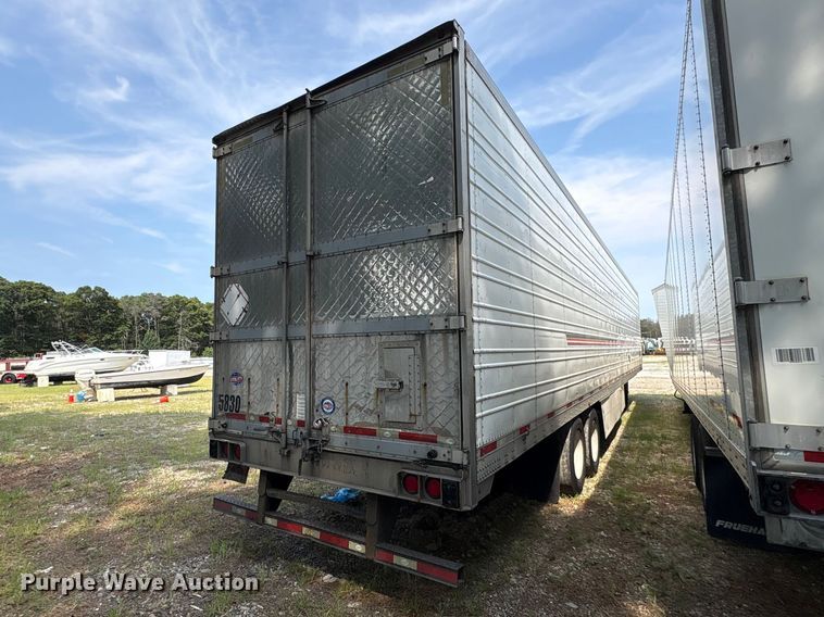 image for item YA4442 2015 Utility VS2RA refrigerated van trailer
