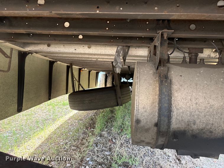 image for item YA4442 2015 Utility VS2RA refrigerated van trailer