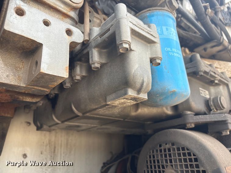 image for item YA4442 2015 Utility VS2RA refrigerated van trailer