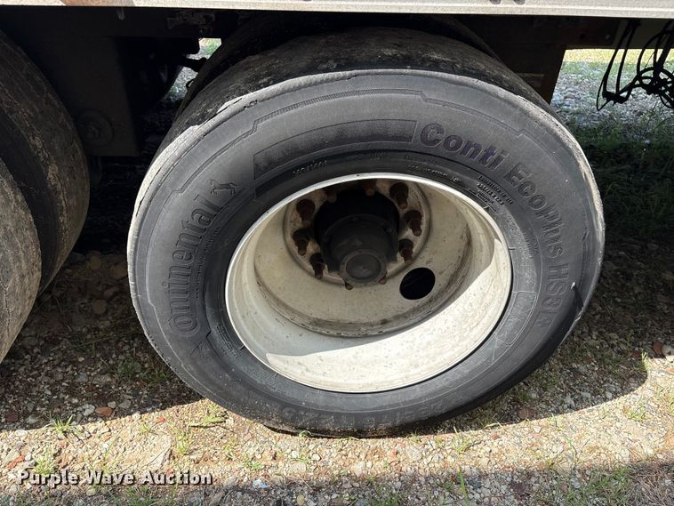 image for item YA4442 2015 Utility VS2RA refrigerated van trailer