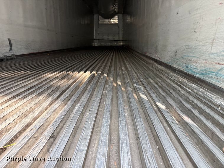 image for item YA4442 2015 Utility VS2RA refrigerated van trailer