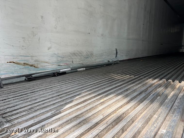 image for item YA4442 2015 Utility VS2RA refrigerated van trailer