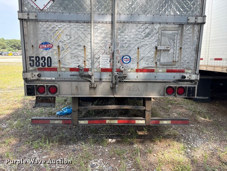 image for item YA4442 2015 Utility VS2RA refrigerated van trailer