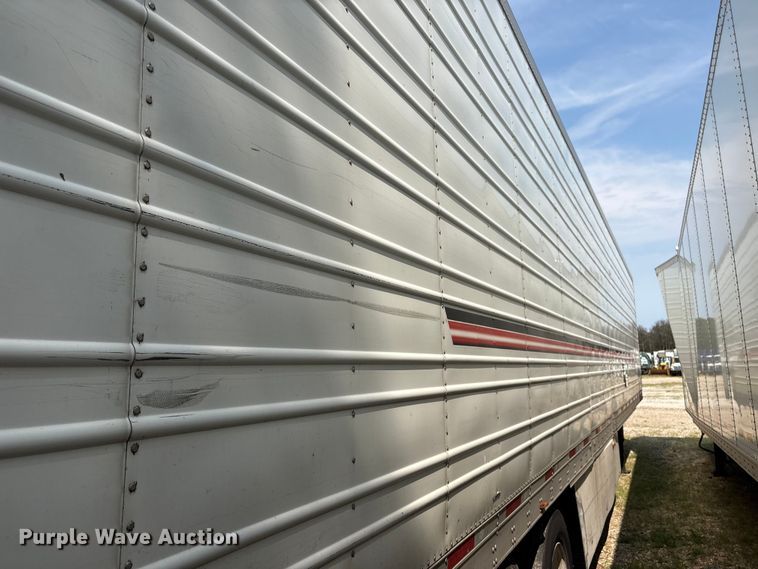 image for item YA4442 2015 Utility VS2RA refrigerated van trailer