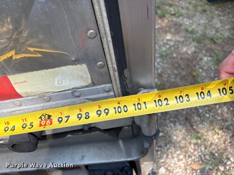 image for item YA4442 2015 Utility VS2RA refrigerated van trailer