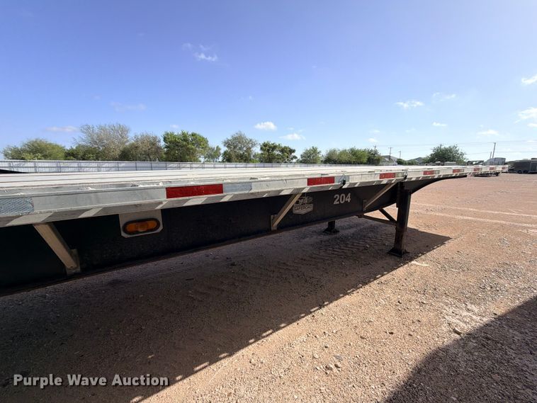 image for item YA4461 2015 Utility FS2CHA flatbed trailer