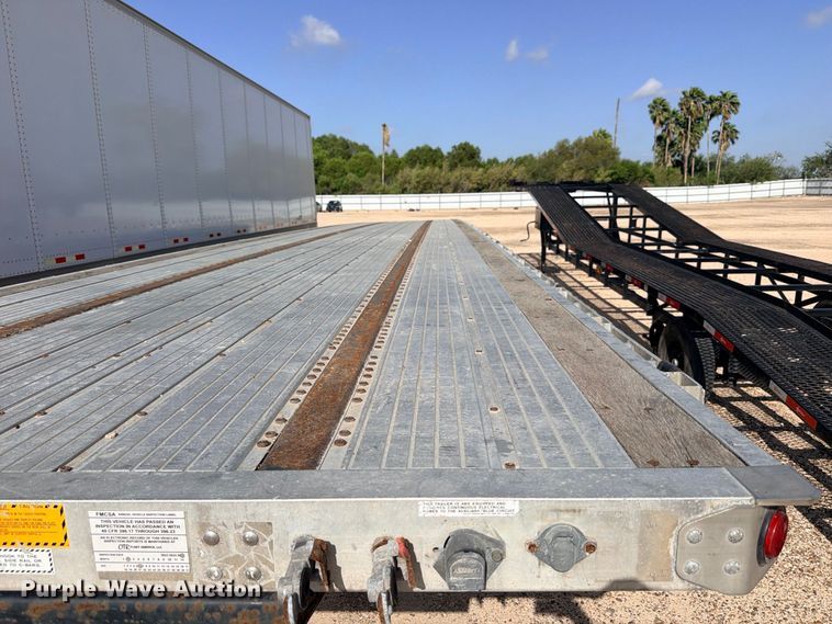 image for item YA4461 2015 Utility FS2CHA flatbed trailer