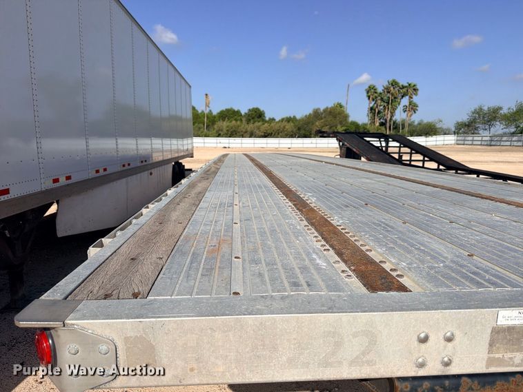image for item YA4461 2015 Utility FS2CHA flatbed trailer