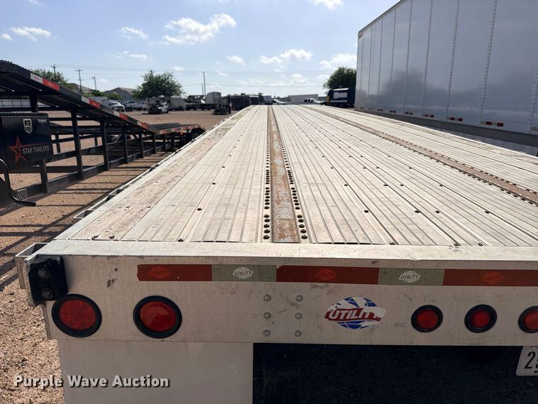 image for item YA4461 2015 Utility FS2CHA flatbed trailer