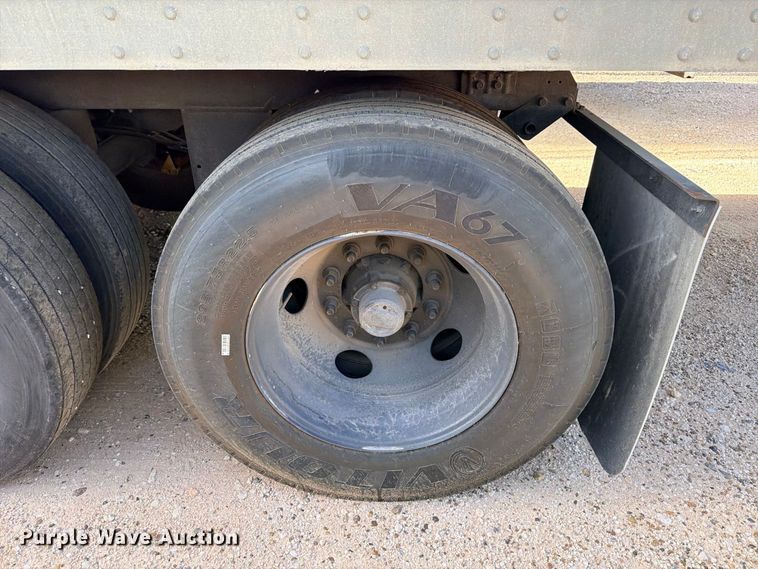 image for item YA4462 2018 Great Dane CCC-3314-01053 dry van trailer