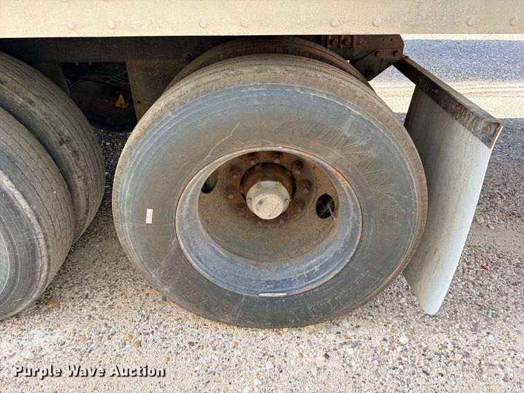 image for item YA4463 2018 Great Dane CCC-3314-01053 dry van trailer