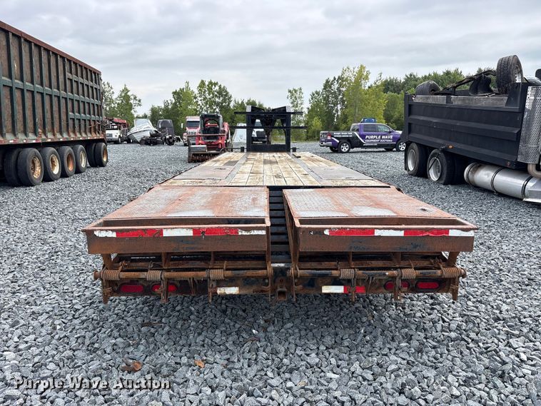 image for item YA4467 2017 Doolittle equipment trailer