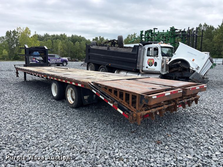 image for item YA4467 2017 Doolittle equipment trailer
