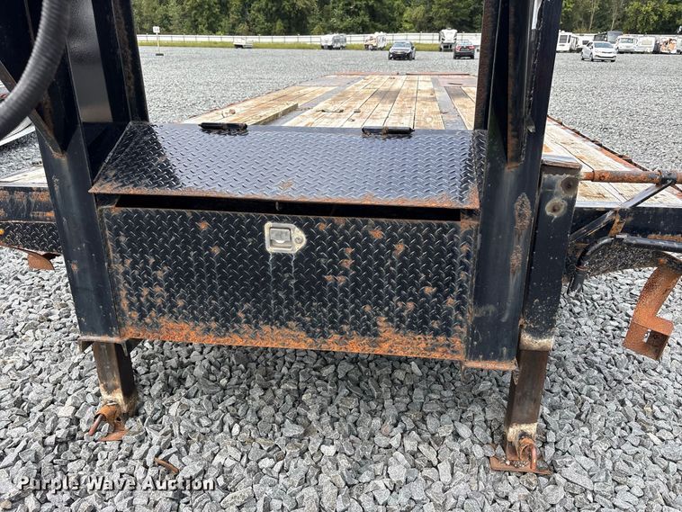 image for item YA4467 2017 Doolittle equipment trailer