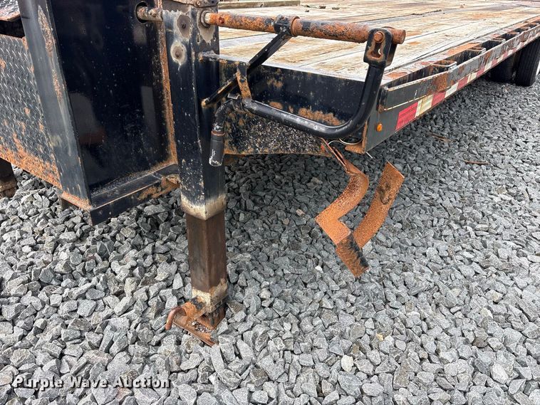 image for item YA4467 2017 Doolittle equipment trailer