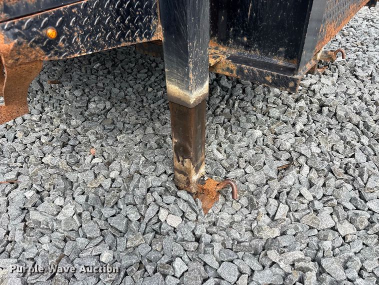 image for item YA4467 2017 Doolittle equipment trailer
