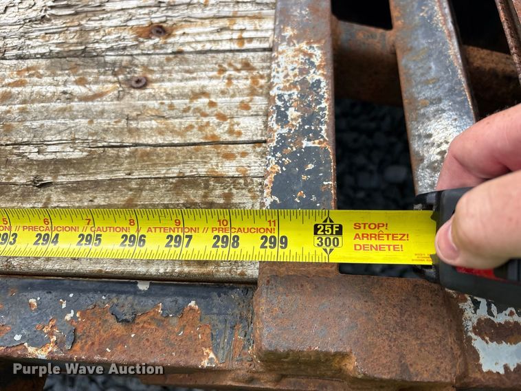 image for item YA4467 2017 Doolittle equipment trailer