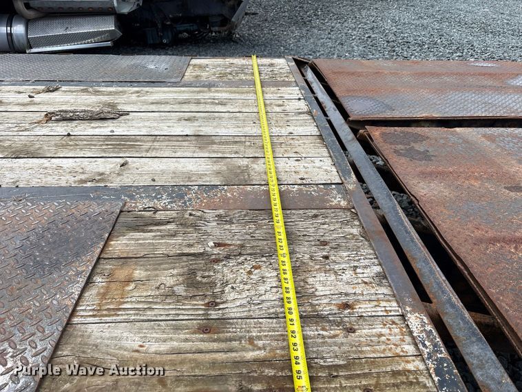 image for item YA4467 2017 Doolittle equipment trailer