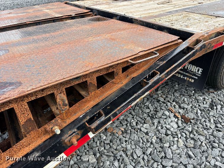 image for item YA4467 2017 Doolittle equipment trailer