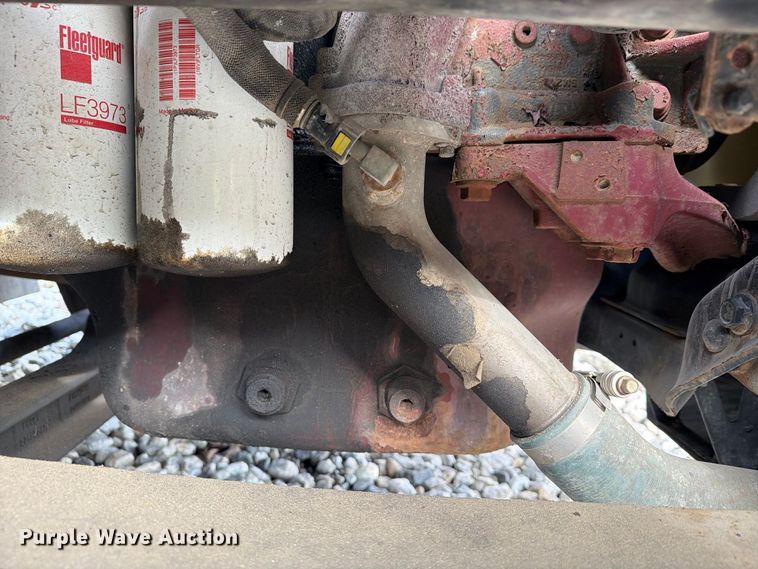 image for item YA4747 2017 Mack CXU613 semi truck