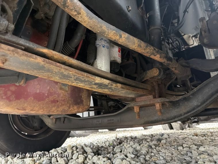 image for item YA4747 2017 Mack CXU613 semi truck