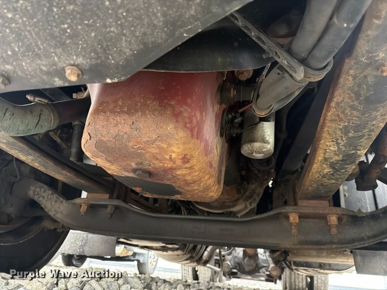 image for item YA4747 2017 Mack CXU613 semi truck
