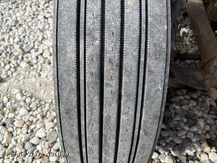 image for item YA4747 2017 Mack CXU613 semi truck