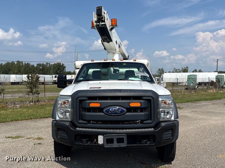 image for item YA4818 2015 Ford F450 Super Duty bucket truck
