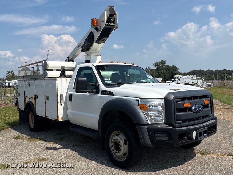 image for item YA4818 2015 Ford F450 Super Duty bucket truck