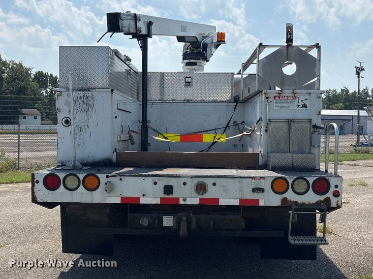 image for item YA4818 2015 Ford F450 Super Duty bucket truck