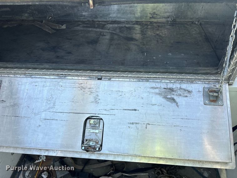 image for item YA4818 2015 Ford F450 Super Duty bucket truck