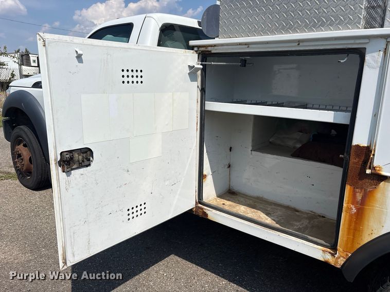image for item YA4818 2015 Ford F450 Super Duty bucket truck