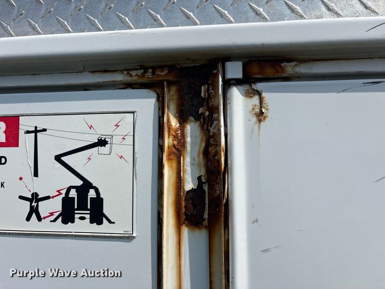 image for item YA4818 2015 Ford F450 Super Duty bucket truck