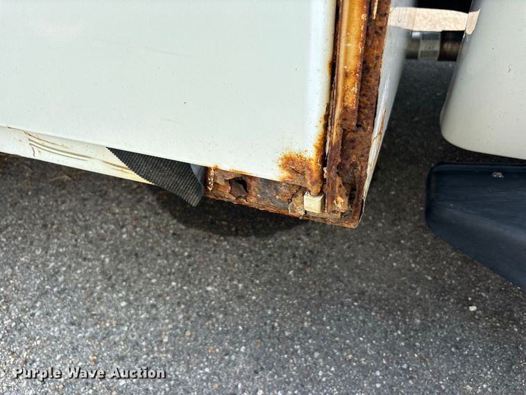 image for item YA4818 2015 Ford F450 Super Duty bucket truck