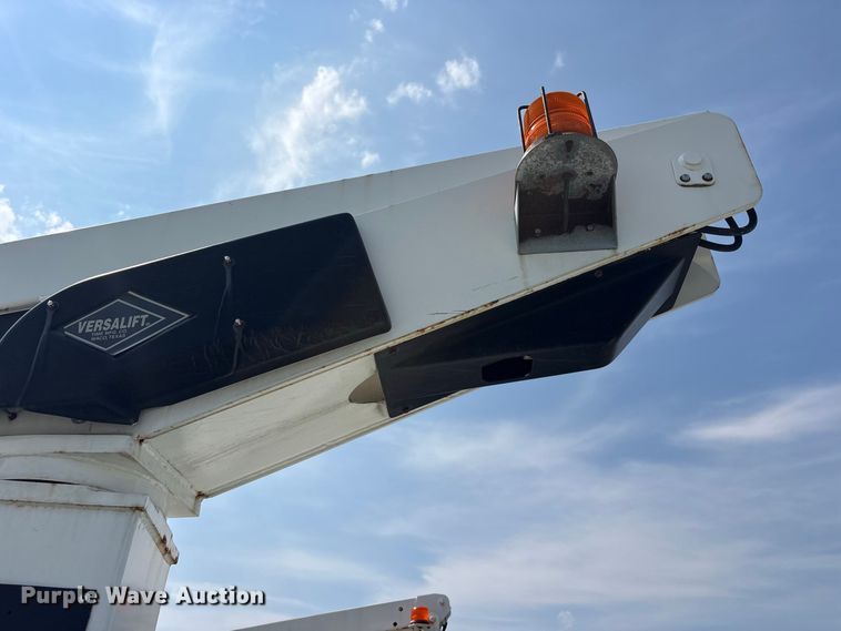 image for item YA4818 2015 Ford F450 Super Duty bucket truck