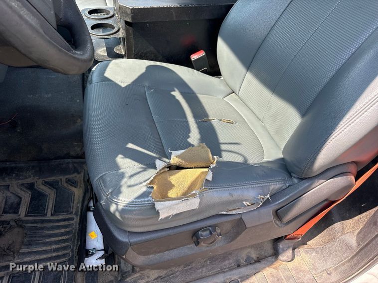 image for item YA4818 2015 Ford F450 Super Duty bucket truck