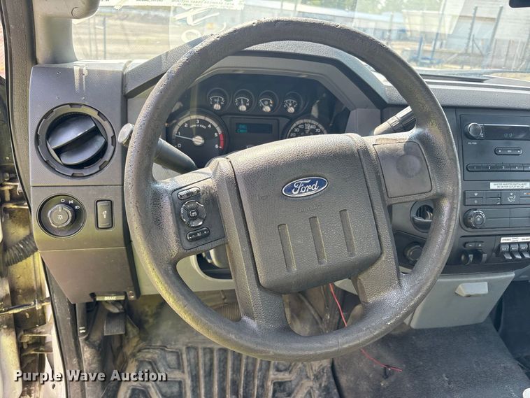image for item YA4818 2015 Ford F450 Super Duty bucket truck