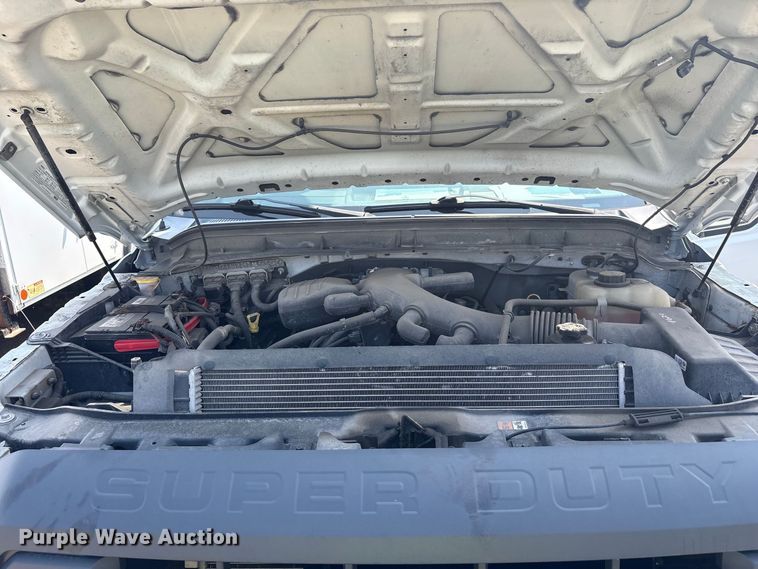 image for item YA4818 2015 Ford F450 Super Duty bucket truck